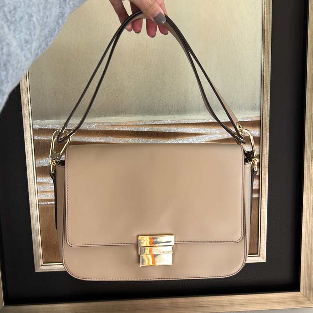 Michael Kors Shoulder Bag